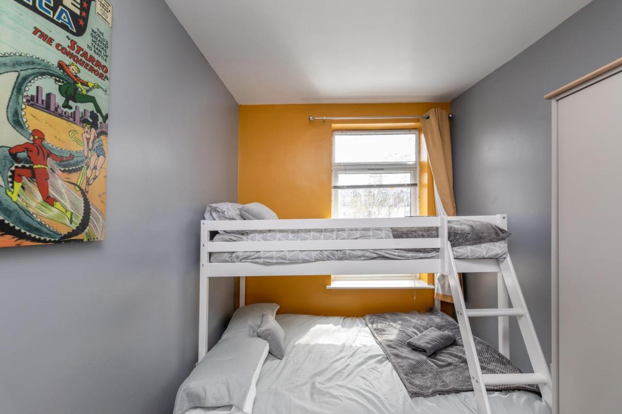 Stockton Town Centre Studio Apartments Free Parking And Wi-Fi Esterno foto